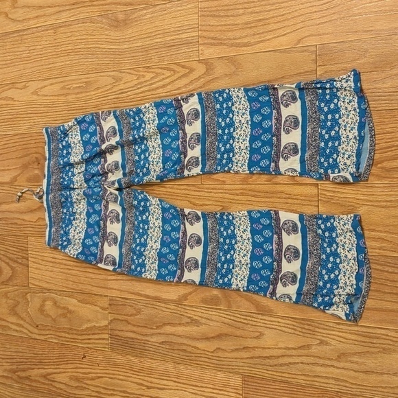 American Eagle blue and white multi-patterned pull-on lounge pants, XS - Picture 2 of 2